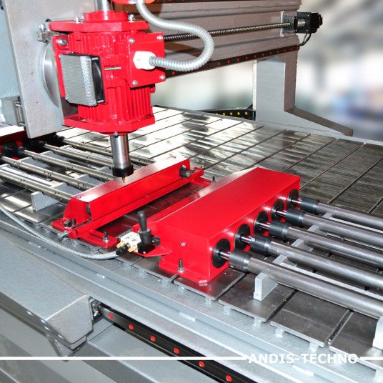 Фрезерно-присадний верстат з ЧПК